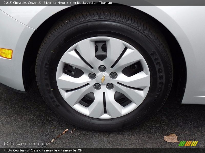Silver Ice Metallic / Jet Black/Medium Titanium 2015 Chevrolet Cruze LS