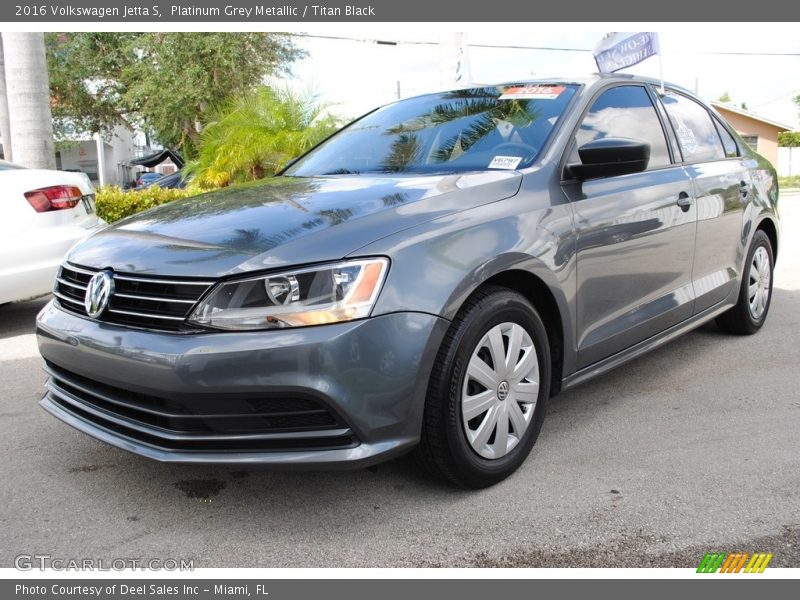 Platinum Grey Metallic / Titan Black 2016 Volkswagen Jetta S