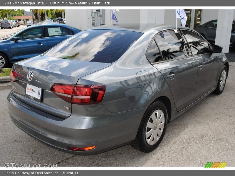 Platinum Grey Metallic / Titan Black 2016 Volkswagen Jetta S