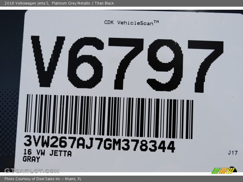 Platinum Grey Metallic / Titan Black 2016 Volkswagen Jetta S