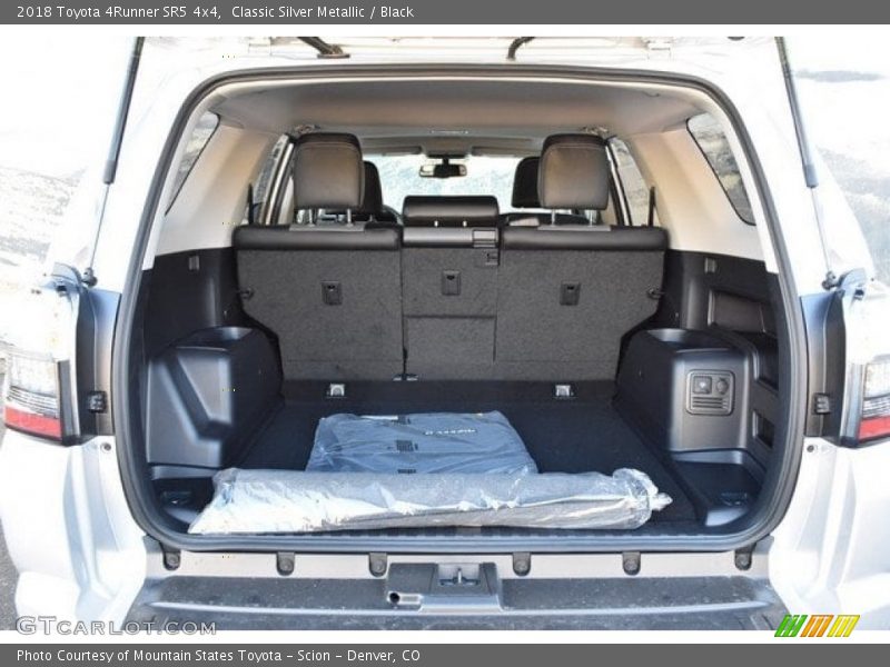 Classic Silver Metallic / Black 2018 Toyota 4Runner SR5 4x4