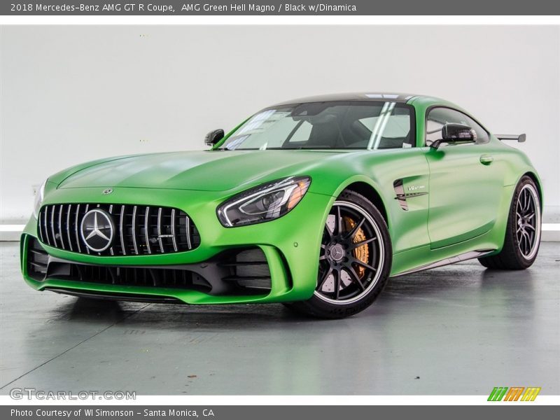 Front 3/4 View of 2018 AMG GT R Coupe