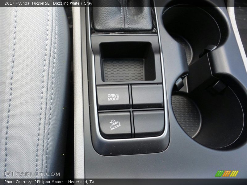 Dazzling White / Gray 2017 Hyundai Tucson SE