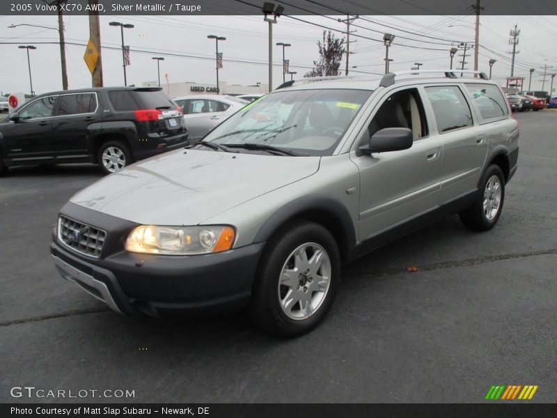 Silver Metallic / Taupe 2005 Volvo XC70 AWD
