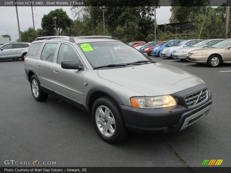 Silver Metallic / Taupe 2005 Volvo XC70 AWD