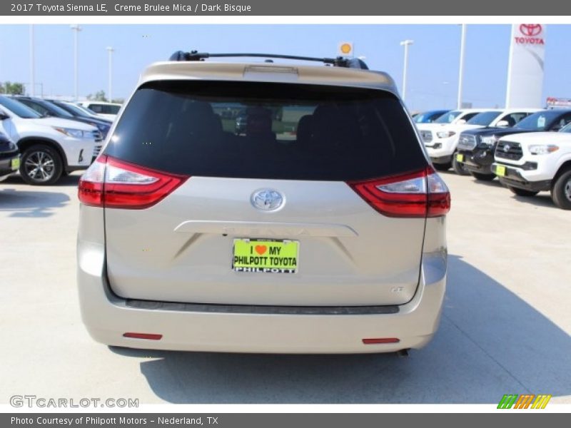 Creme Brulee Mica / Dark Bisque 2017 Toyota Sienna LE