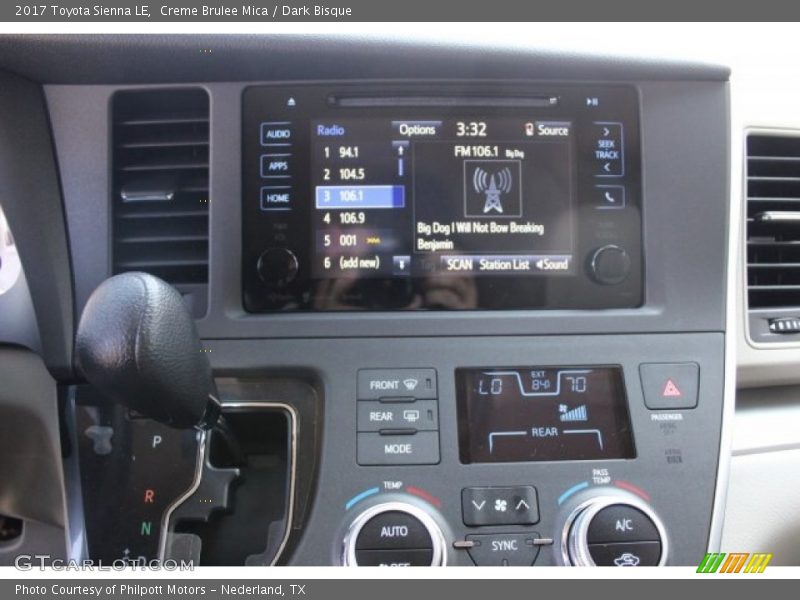Creme Brulee Mica / Dark Bisque 2017 Toyota Sienna LE