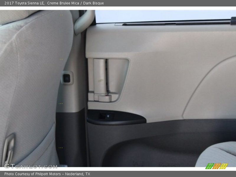 Creme Brulee Mica / Dark Bisque 2017 Toyota Sienna LE