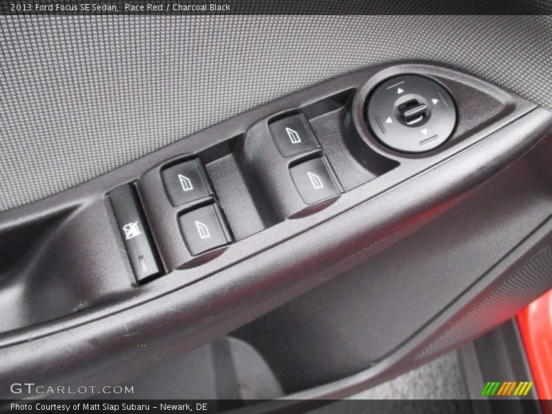Race Red / Charcoal Black 2013 Ford Focus SE Sedan