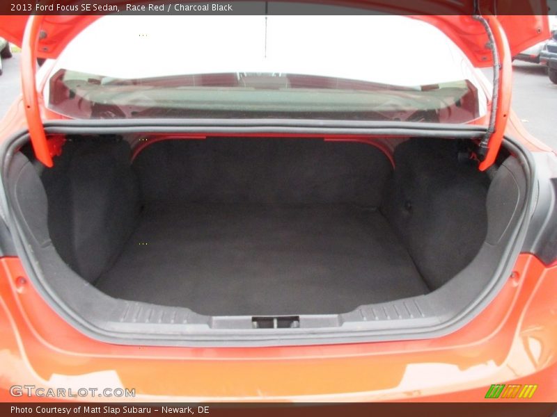 Race Red / Charcoal Black 2013 Ford Focus SE Sedan