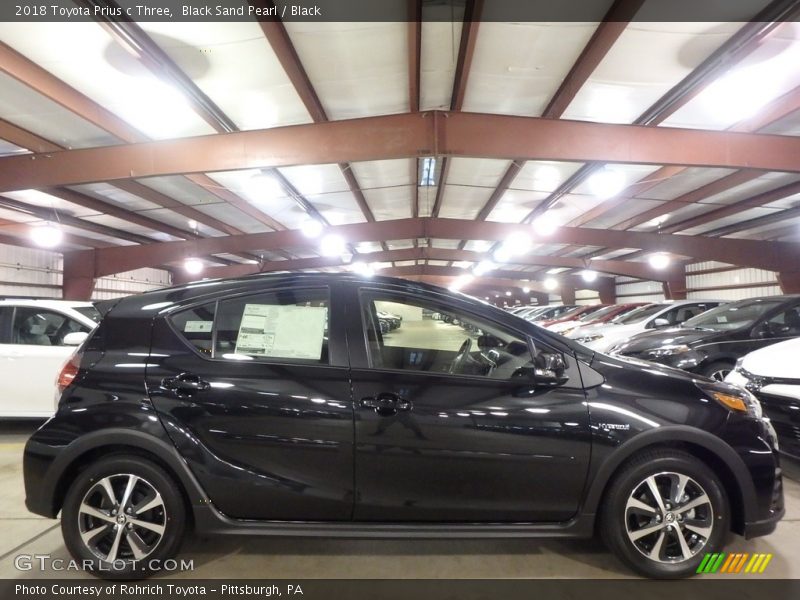 Black Sand Pearl / Black 2018 Toyota Prius c Three