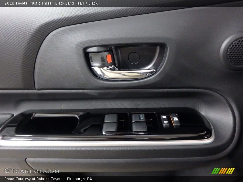 Black Sand Pearl / Black 2018 Toyota Prius c Three
