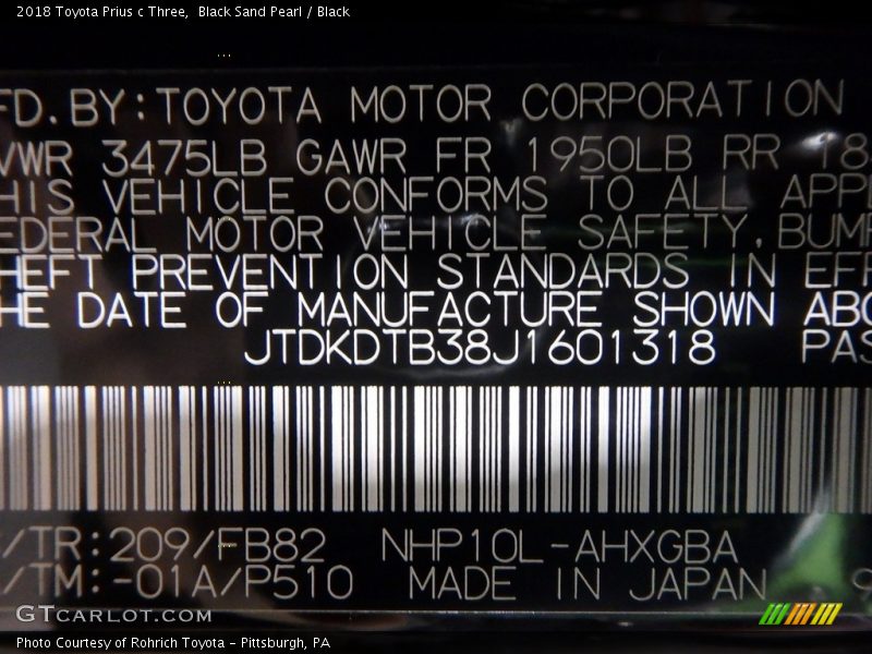 Black Sand Pearl / Black 2018 Toyota Prius c Three