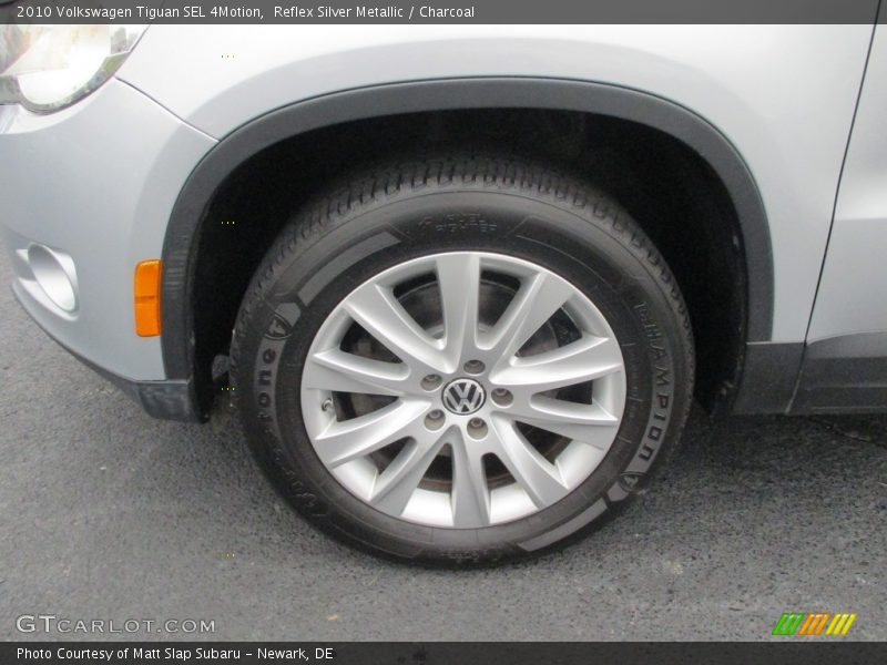 Reflex Silver Metallic / Charcoal 2010 Volkswagen Tiguan SEL 4Motion