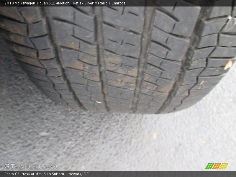 Reflex Silver Metallic / Charcoal 2010 Volkswagen Tiguan SEL 4Motion