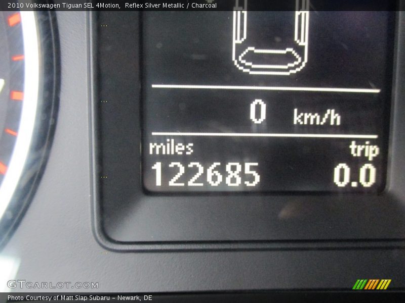 Reflex Silver Metallic / Charcoal 2010 Volkswagen Tiguan SEL 4Motion
