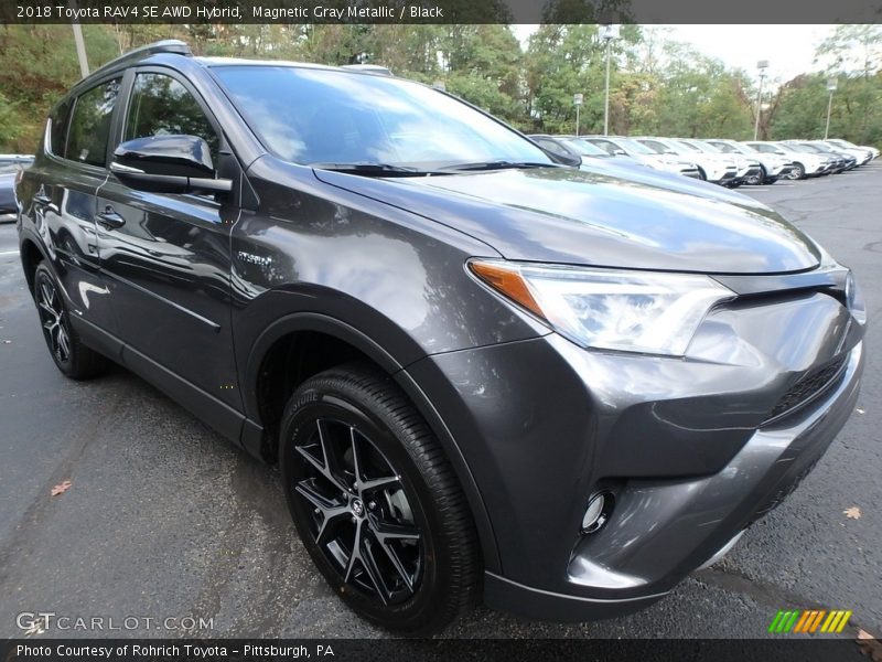 Front 3/4 View of 2018 RAV4 SE AWD Hybrid