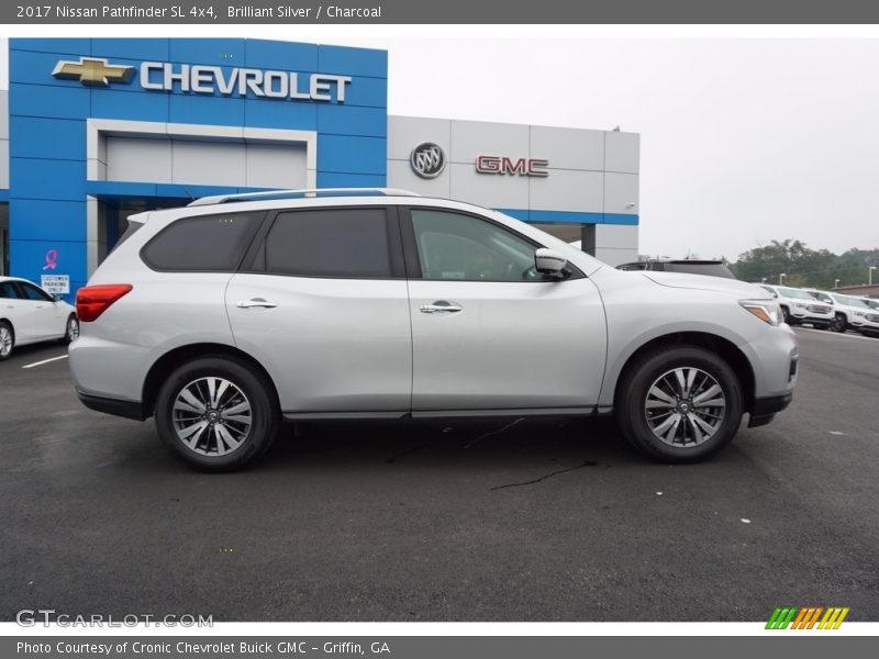 Brilliant Silver / Charcoal 2017 Nissan Pathfinder SL 4x4
