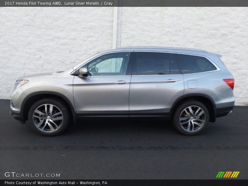 Lunar Silver Metallic / Gray 2017 Honda Pilot Touring AWD