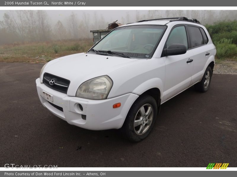 Nordic White / Gray 2006 Hyundai Tucson GL