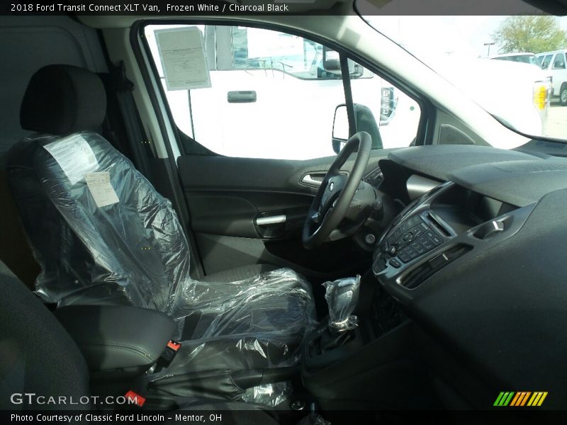 Frozen White / Charcoal Black 2018 Ford Transit Connect XLT Van