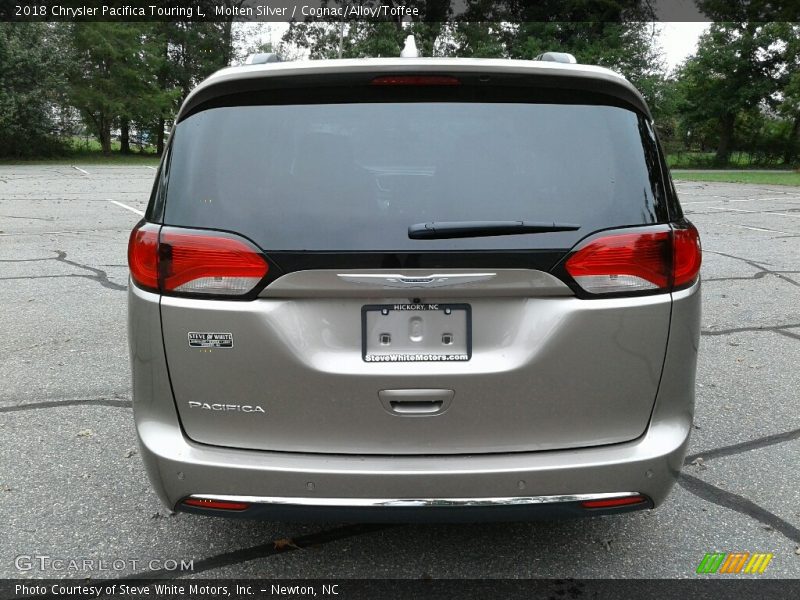 Molten Silver / Cognac/Alloy/Toffee 2018 Chrysler Pacifica Touring L