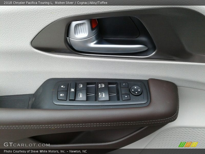 Molten Silver / Cognac/Alloy/Toffee 2018 Chrysler Pacifica Touring L