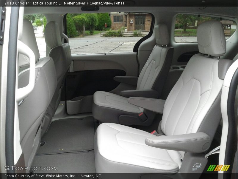 Molten Silver / Cognac/Alloy/Toffee 2018 Chrysler Pacifica Touring L
