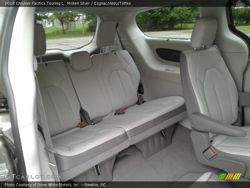 Molten Silver / Cognac/Alloy/Toffee 2018 Chrysler Pacifica Touring L