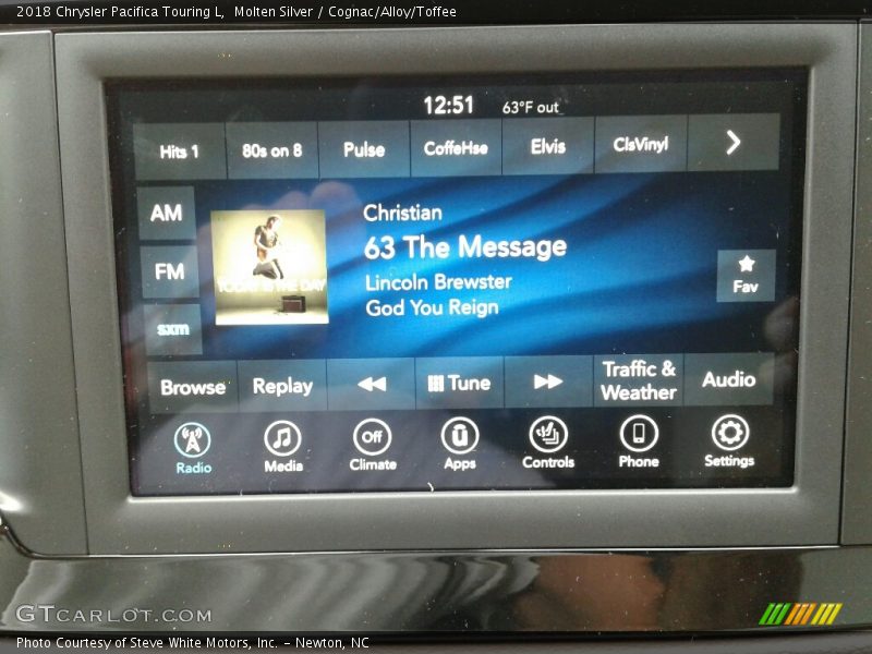 Molten Silver / Cognac/Alloy/Toffee 2018 Chrysler Pacifica Touring L