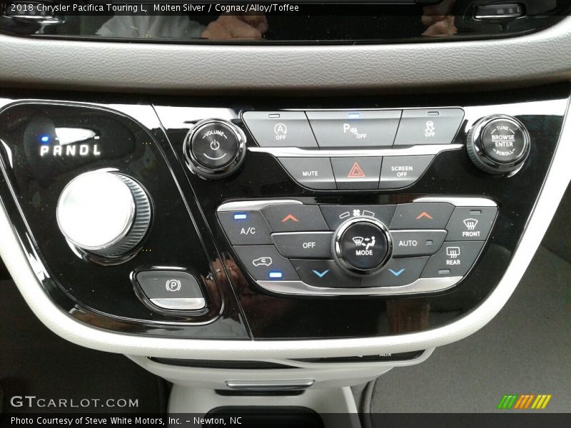 Molten Silver / Cognac/Alloy/Toffee 2018 Chrysler Pacifica Touring L