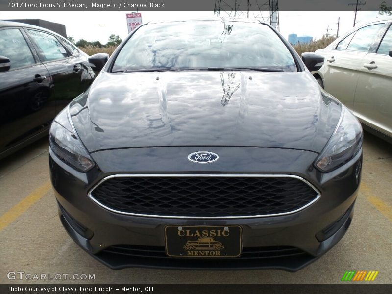 Magnetic / Charcoal Black 2017 Ford Focus SEL Sedan