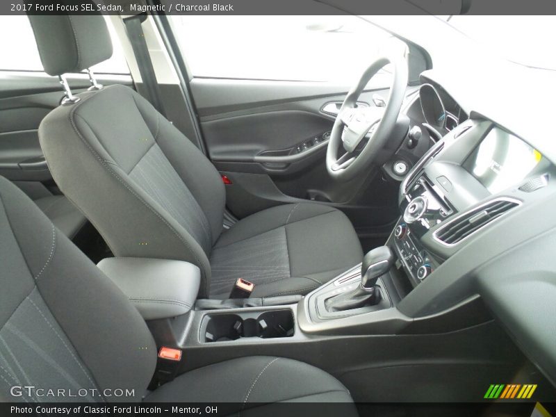 Magnetic / Charcoal Black 2017 Ford Focus SEL Sedan