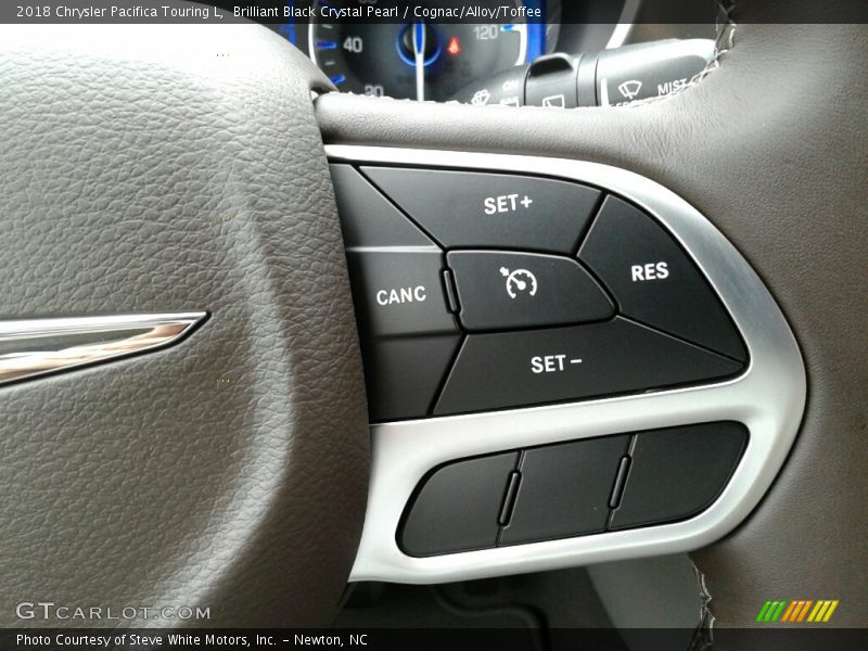 Controls of 2018 Pacifica Touring L