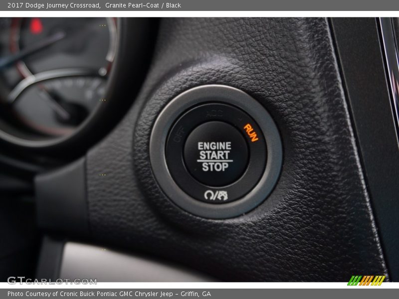 Granite Pearl-Coat / Black 2017 Dodge Journey Crossroad