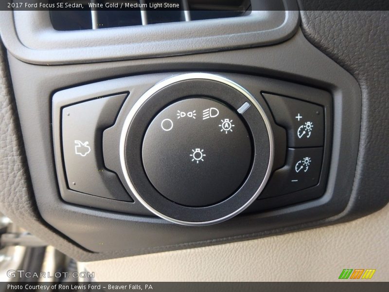 White Gold / Medium Light Stone 2017 Ford Focus SE Sedan