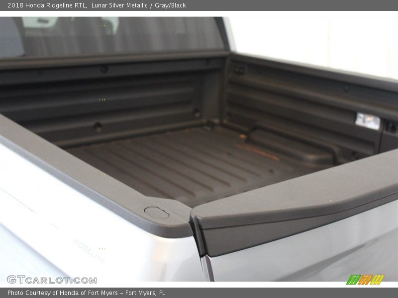 Lunar Silver Metallic / Gray/Black 2018 Honda Ridgeline RTL