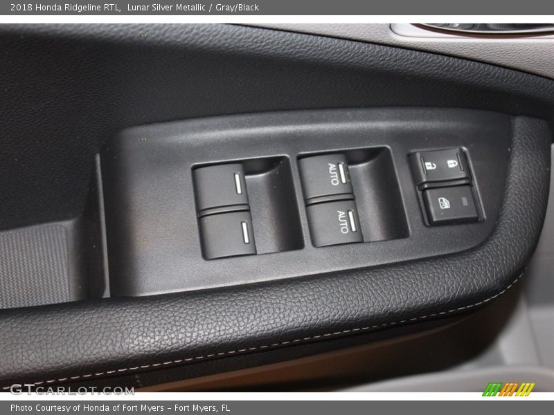 Lunar Silver Metallic / Gray/Black 2018 Honda Ridgeline RTL