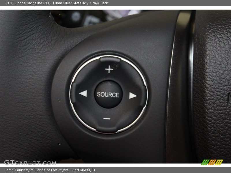 Lunar Silver Metallic / Gray/Black 2018 Honda Ridgeline RTL