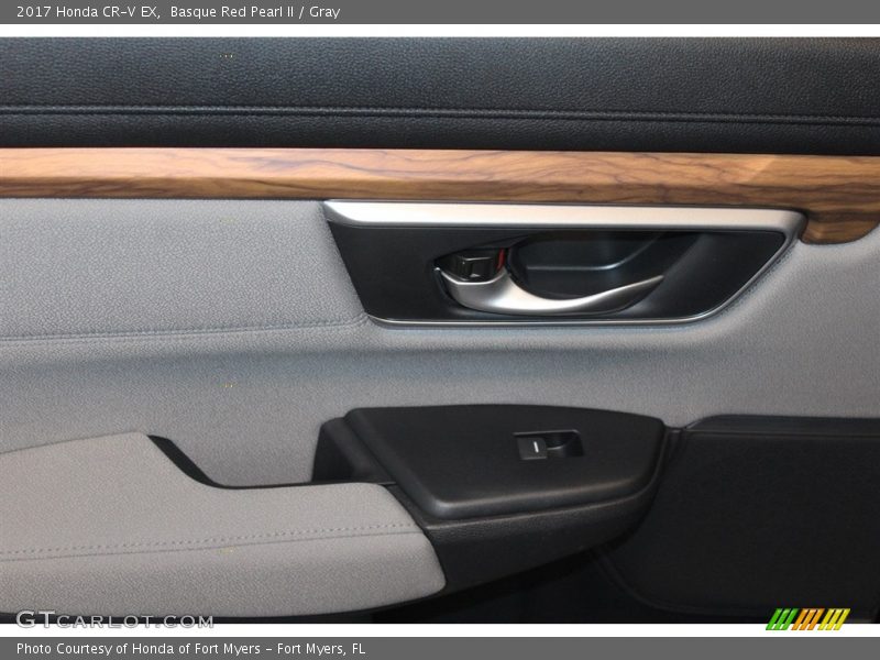 Basque Red Pearl II / Gray 2017 Honda CR-V EX