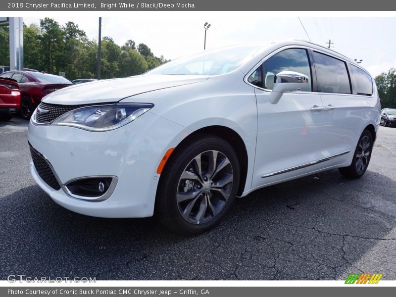 Bright White / Black/Deep Mocha 2018 Chrysler Pacifica Limited