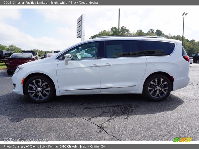 Bright White / Black/Deep Mocha 2018 Chrysler Pacifica Limited
