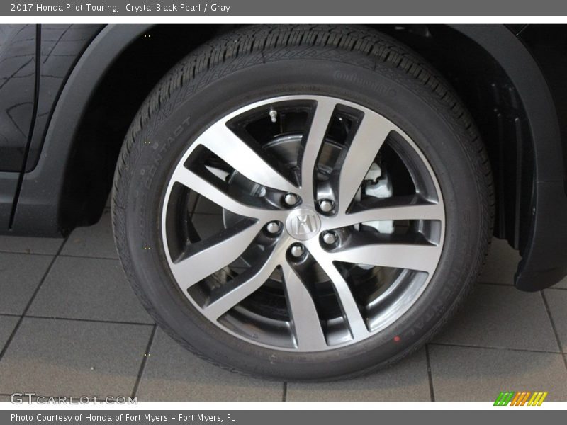 Crystal Black Pearl / Gray 2017 Honda Pilot Touring