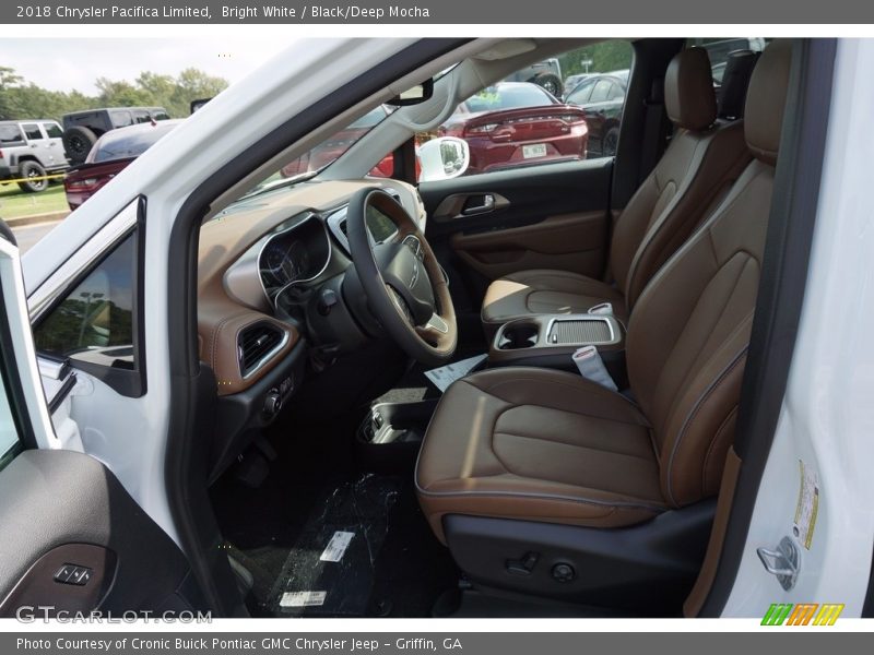 Bright White / Black/Deep Mocha 2018 Chrysler Pacifica Limited