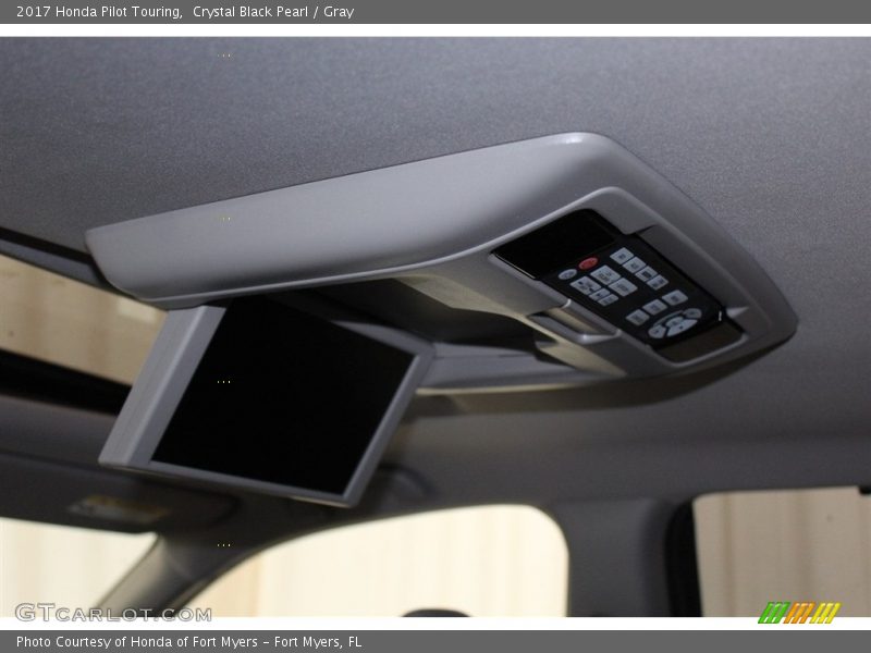 Crystal Black Pearl / Gray 2017 Honda Pilot Touring