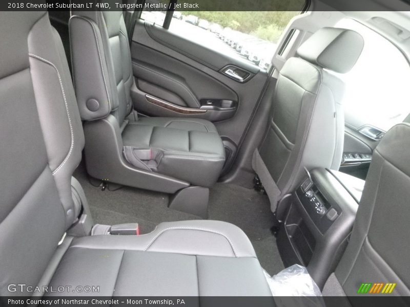 Tungsten Metallic / Jet Black 2018 Chevrolet Suburban LT 4WD