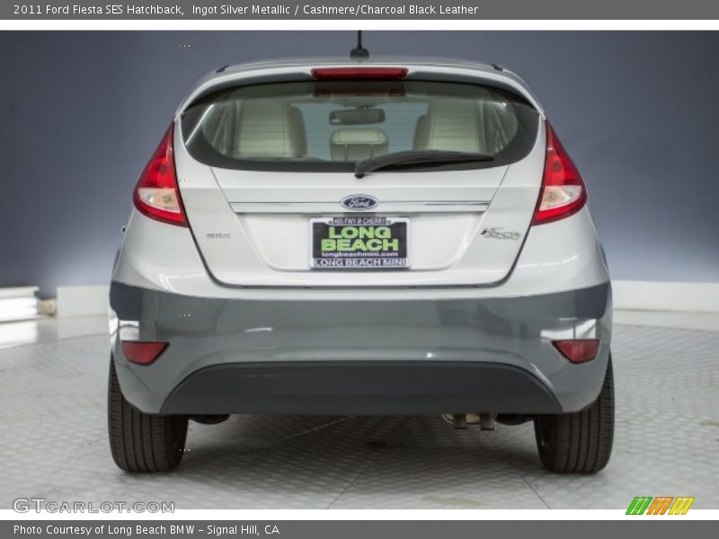 Ingot Silver Metallic / Cashmere/Charcoal Black Leather 2011 Ford Fiesta SES Hatchback