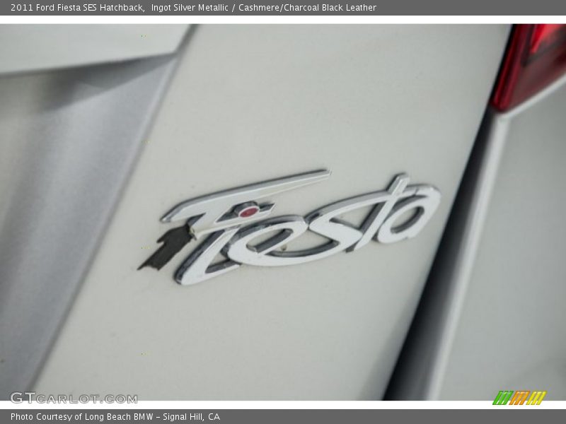 Ingot Silver Metallic / Cashmere/Charcoal Black Leather 2011 Ford Fiesta SES Hatchback