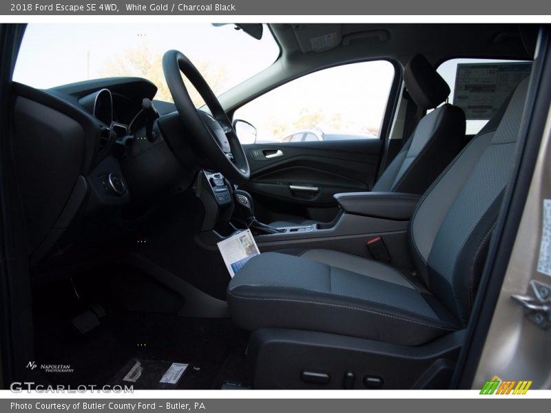 White Gold / Charcoal Black 2018 Ford Escape SE 4WD
