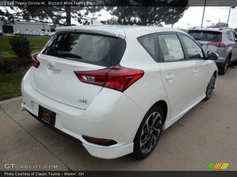 Blizzard White Pearl / Black 2018 Toyota Corolla iM